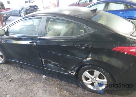 2012 Hyundai Elantra Gls z USA, uszkodzony, nr VIN 5NPDH4AE0CH090902